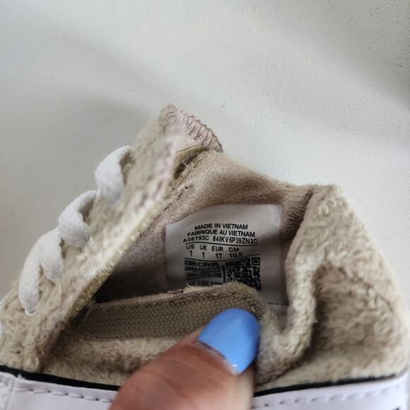 Converse Chuck Taylor All Star Cribster Easy- On Sherpa Size 1 Baby Mid Shoe - Picture 9 of 10